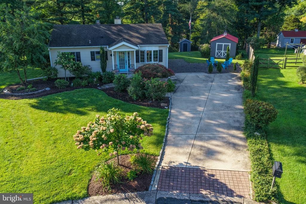 22 ELM TERRACE
