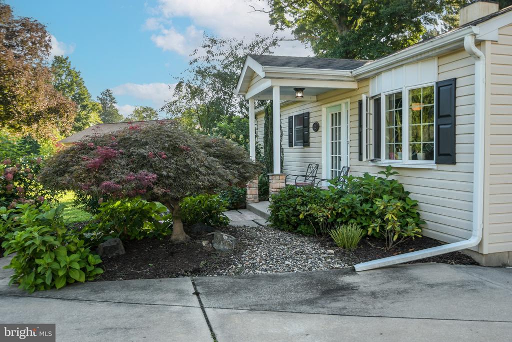 22 ELM TERRACE