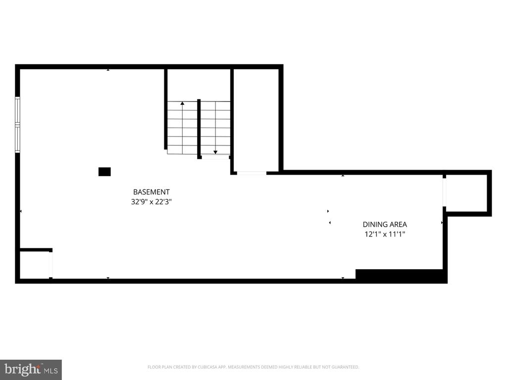 8 JAMIES COURT