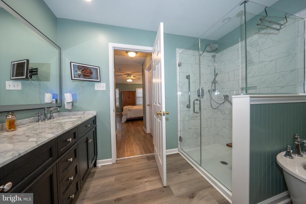 111 LONGWOOD COURT
