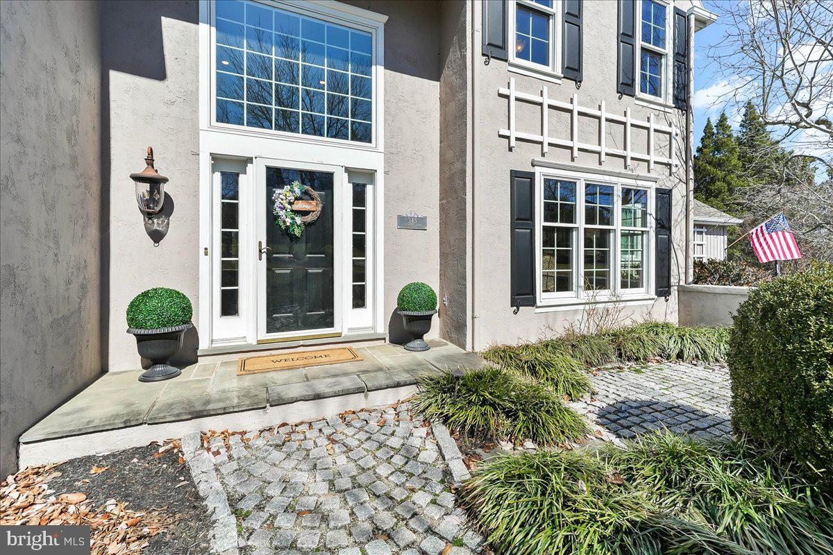345 COUNTRY LANE