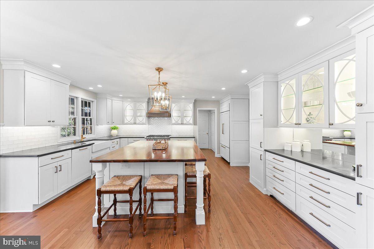 345 COUNTRY LANE