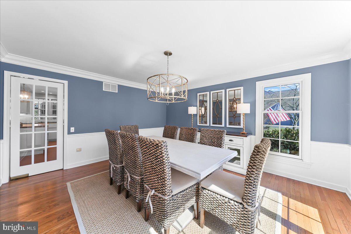 345 COUNTRY LANE