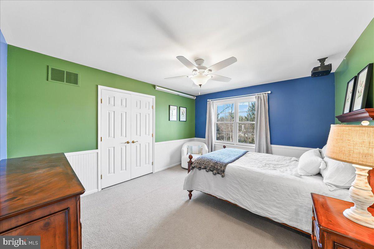 345 COUNTRY LANE