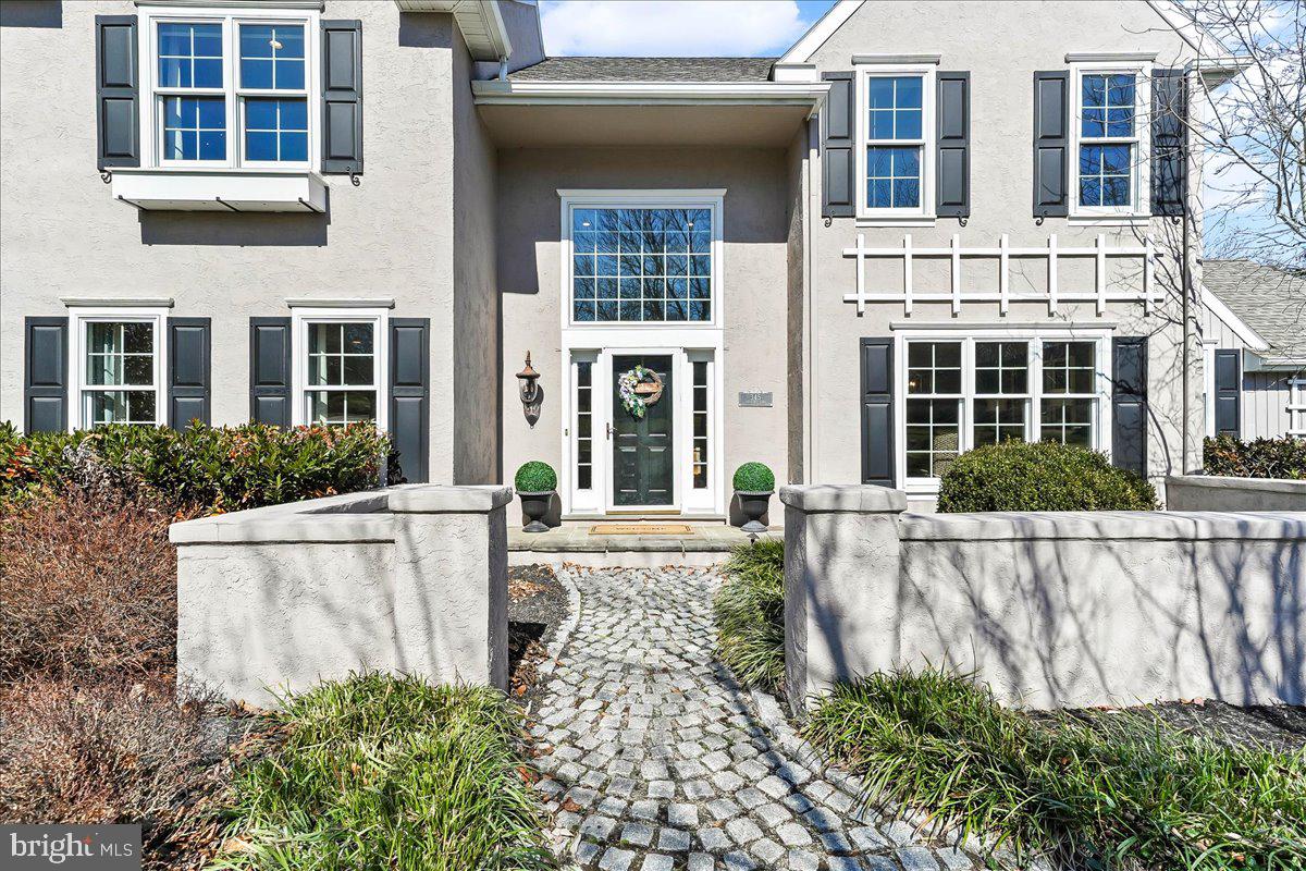 345 COUNTRY LANE