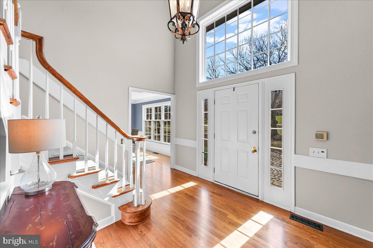 345 COUNTRY LANE