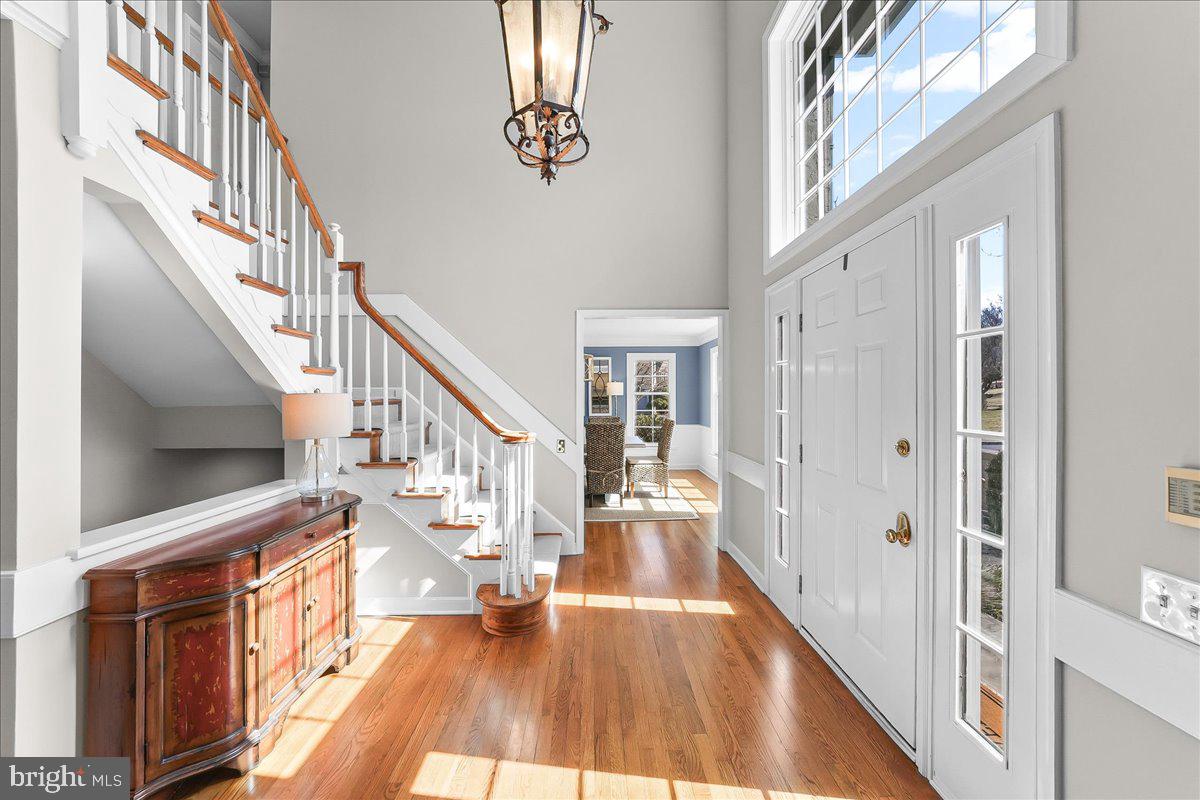 345 COUNTRY LANE