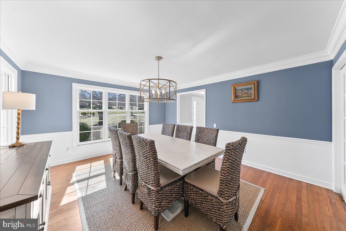 345 COUNTRY LANE