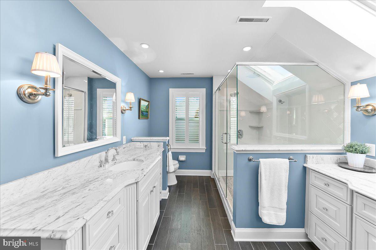 345 COUNTRY LANE