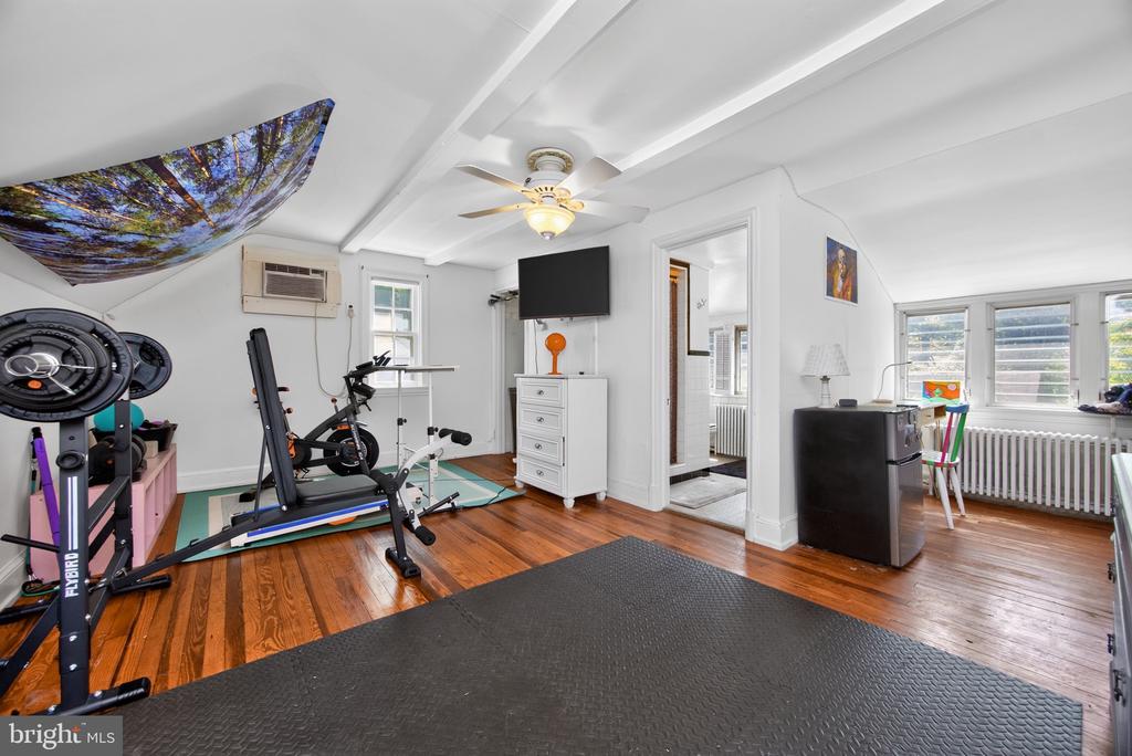 1336 OLIVE STREET