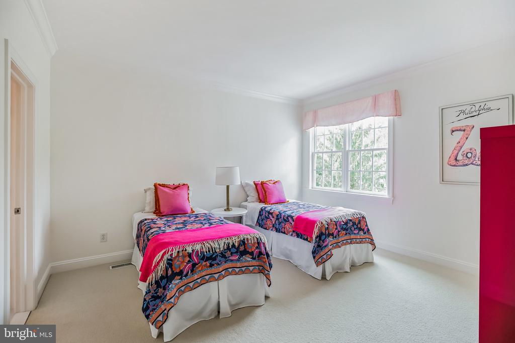 129 BROOKE FARM ROAD