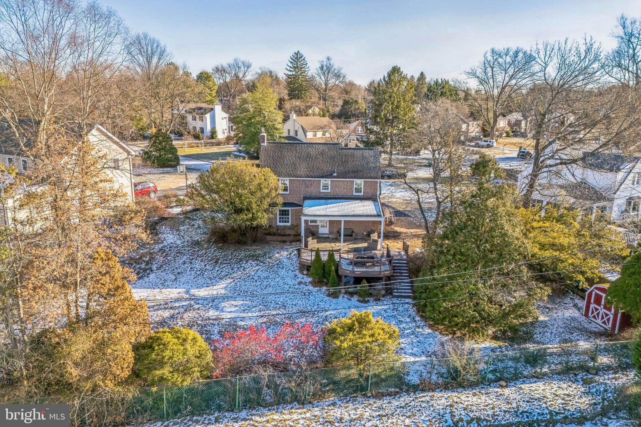 27 MEDBURY LANE