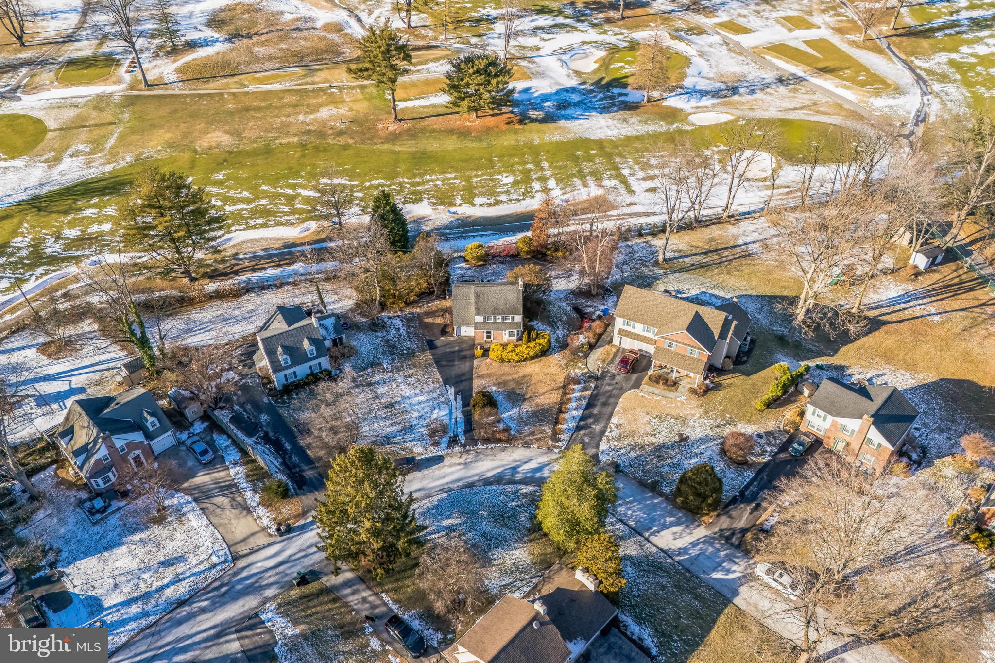 27 MEDBURY LANE
