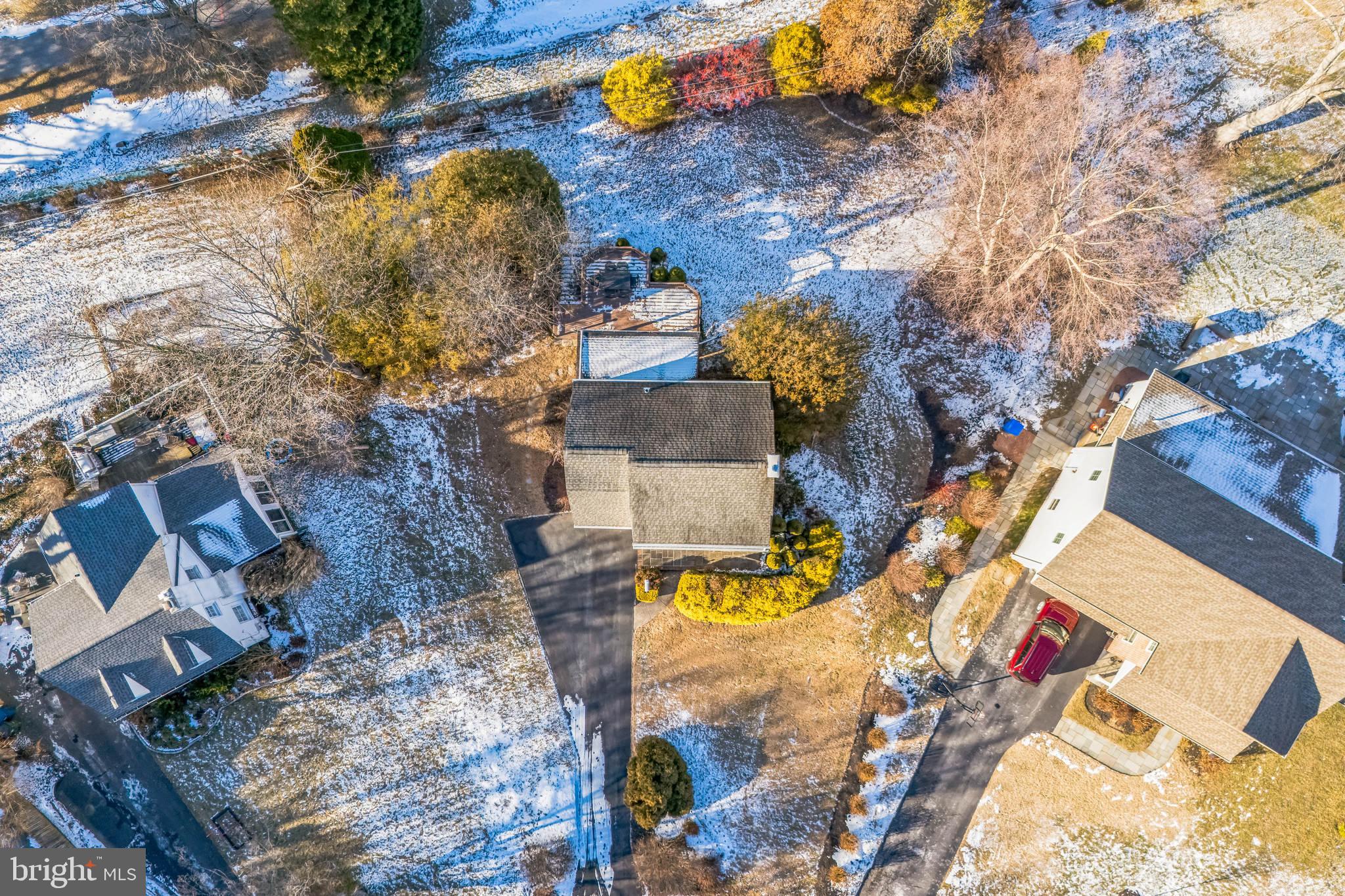 27 MEDBURY LANE