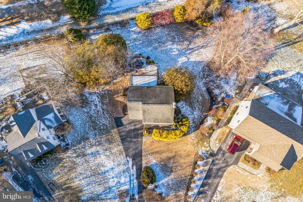27 MEDBURY LANE