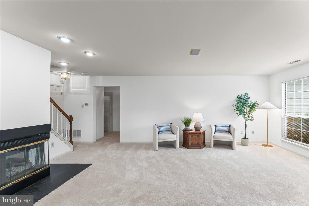 266 STANTON COURT