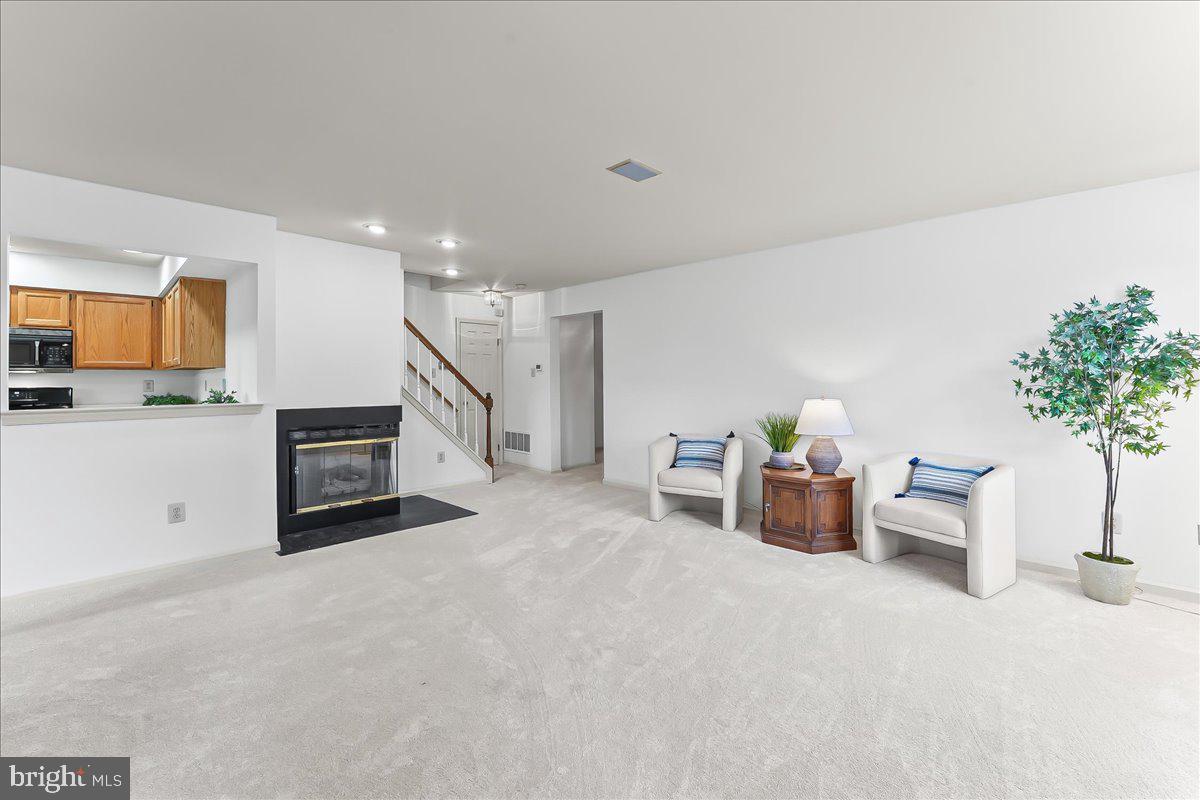 266 STANTON COURT