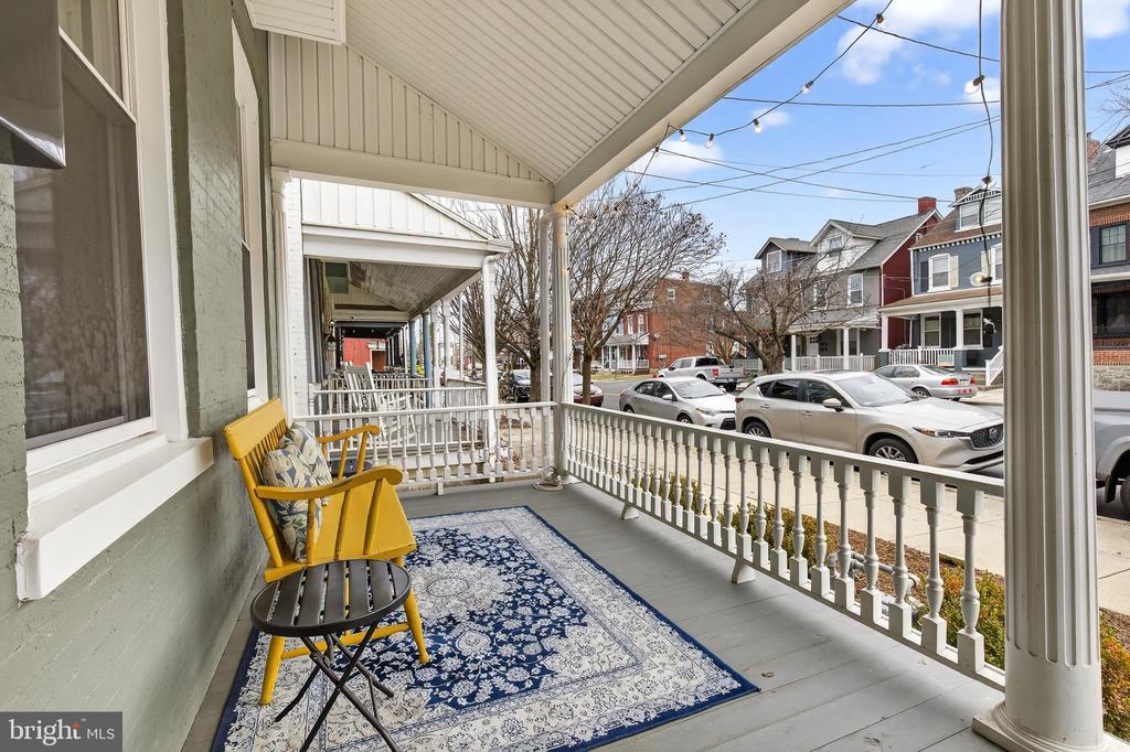 806 N SHIPPEN STREET