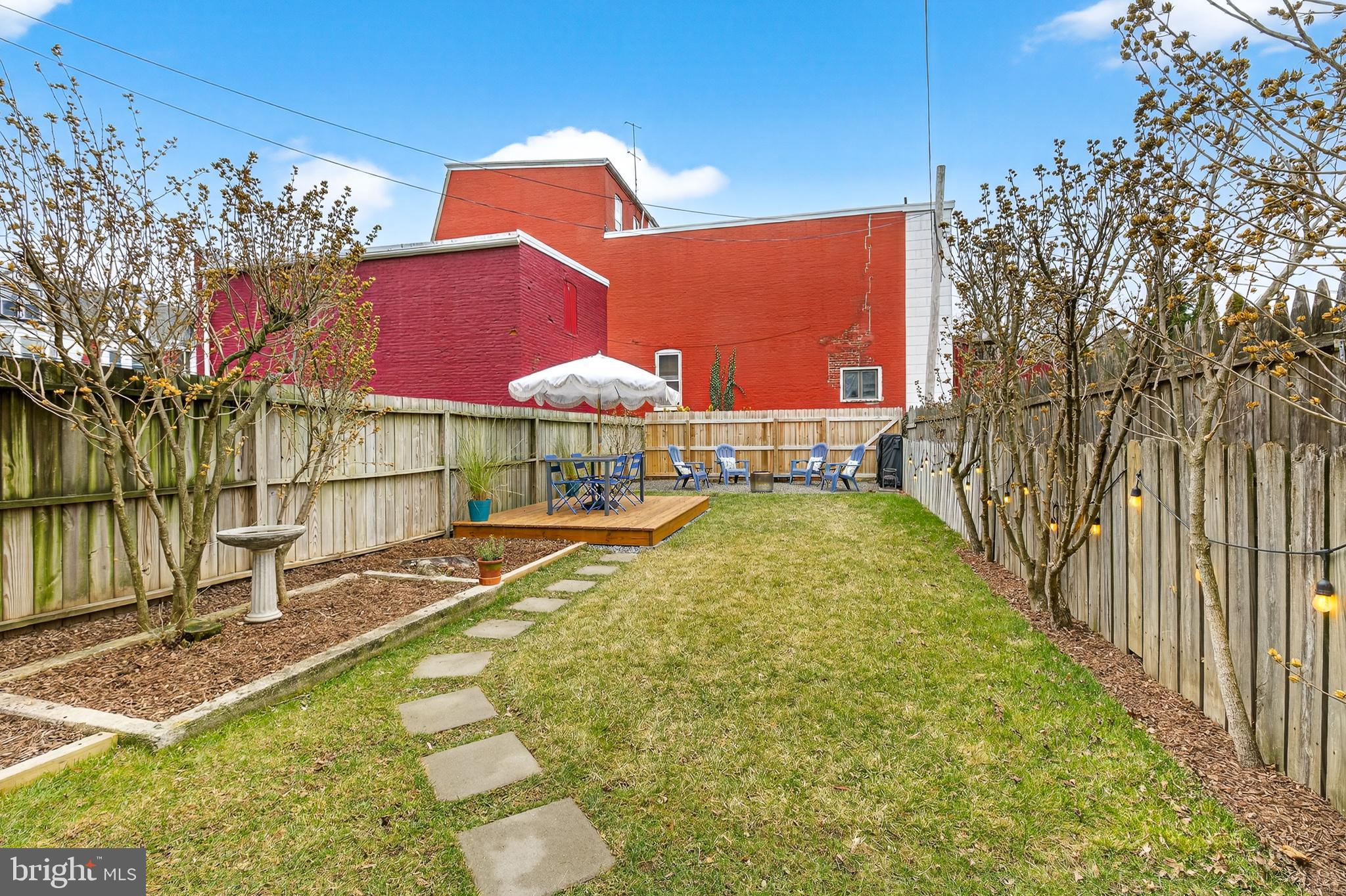 806 N SHIPPEN STREET