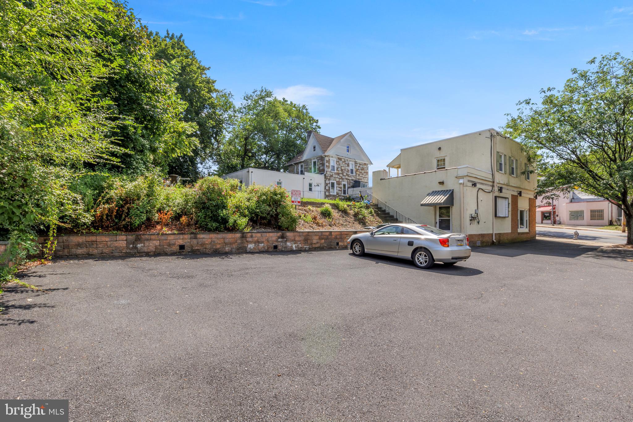 2763 LIMEKILN PIKE
