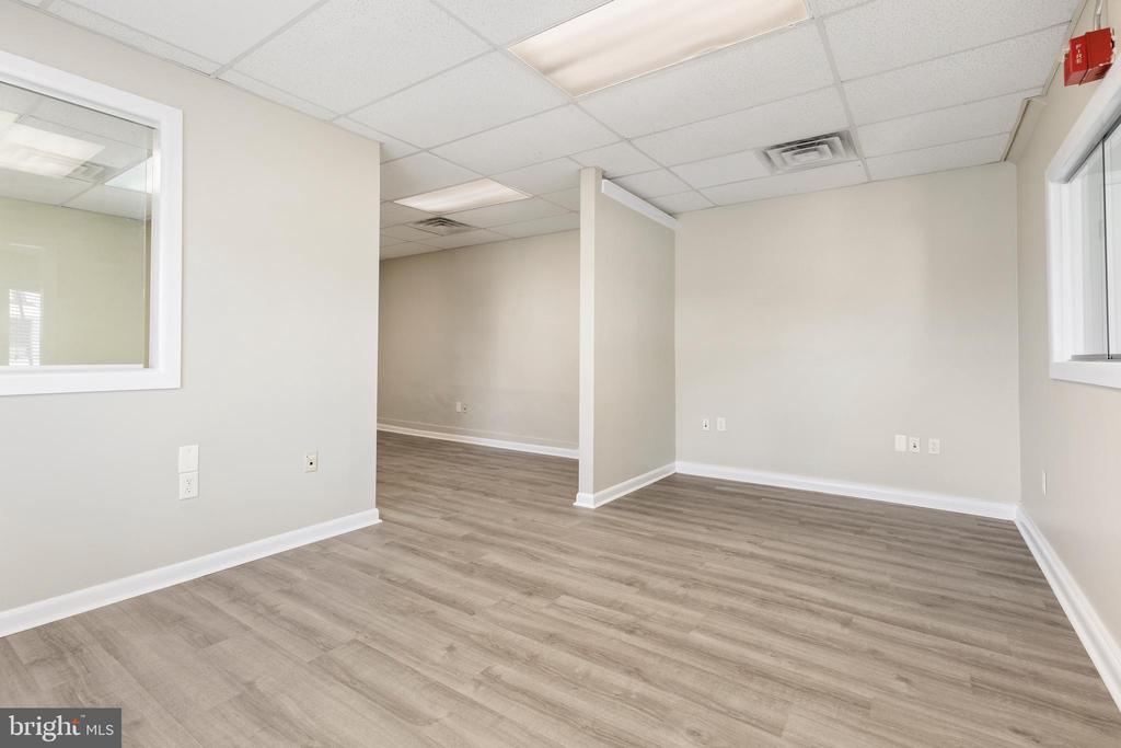 2763 LIMEKILN PIKE