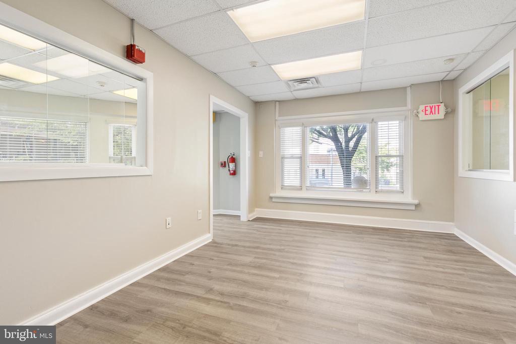 2763 LIMEKILN PIKE
