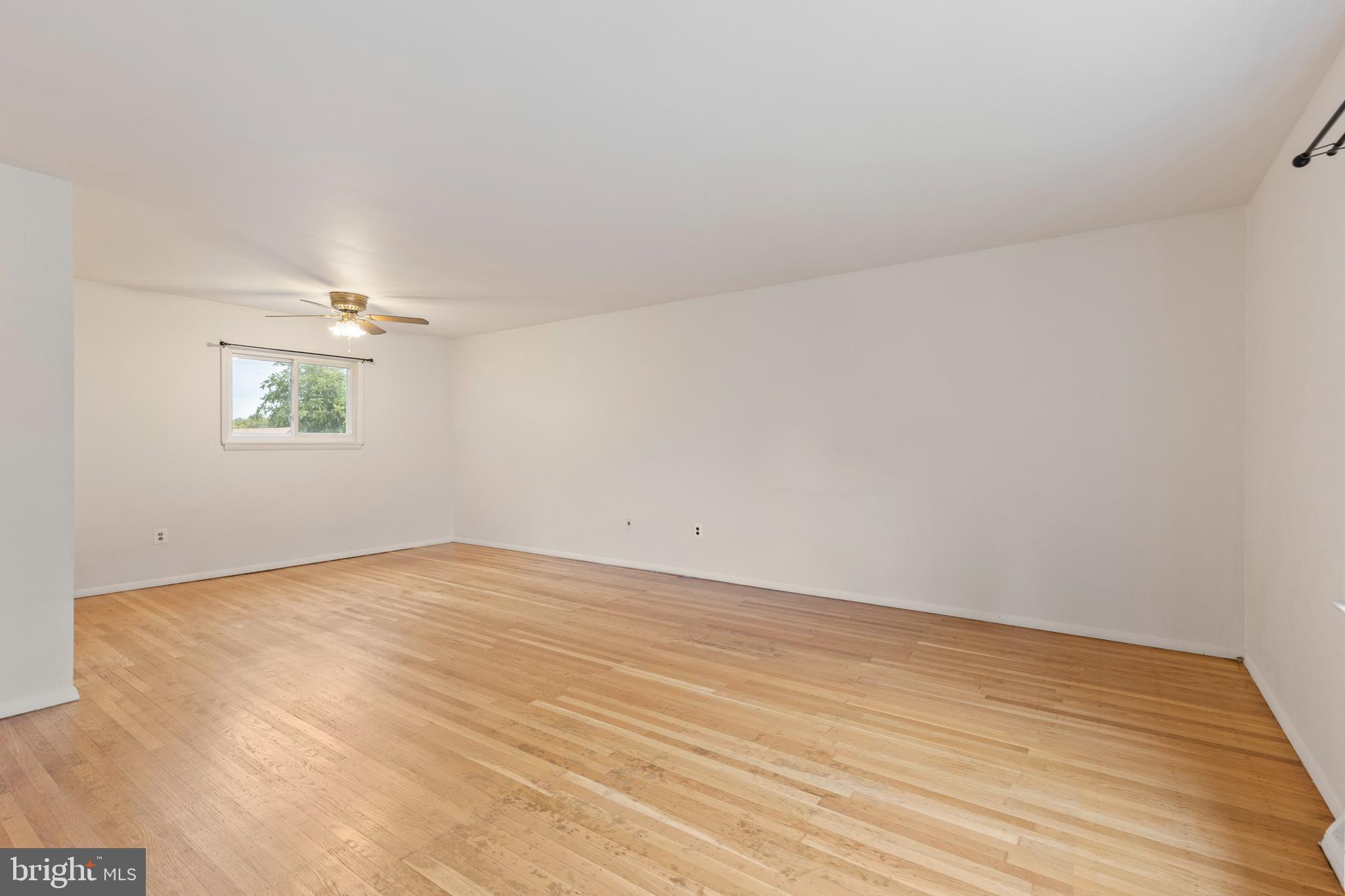209 HILLSIDE AVENUE