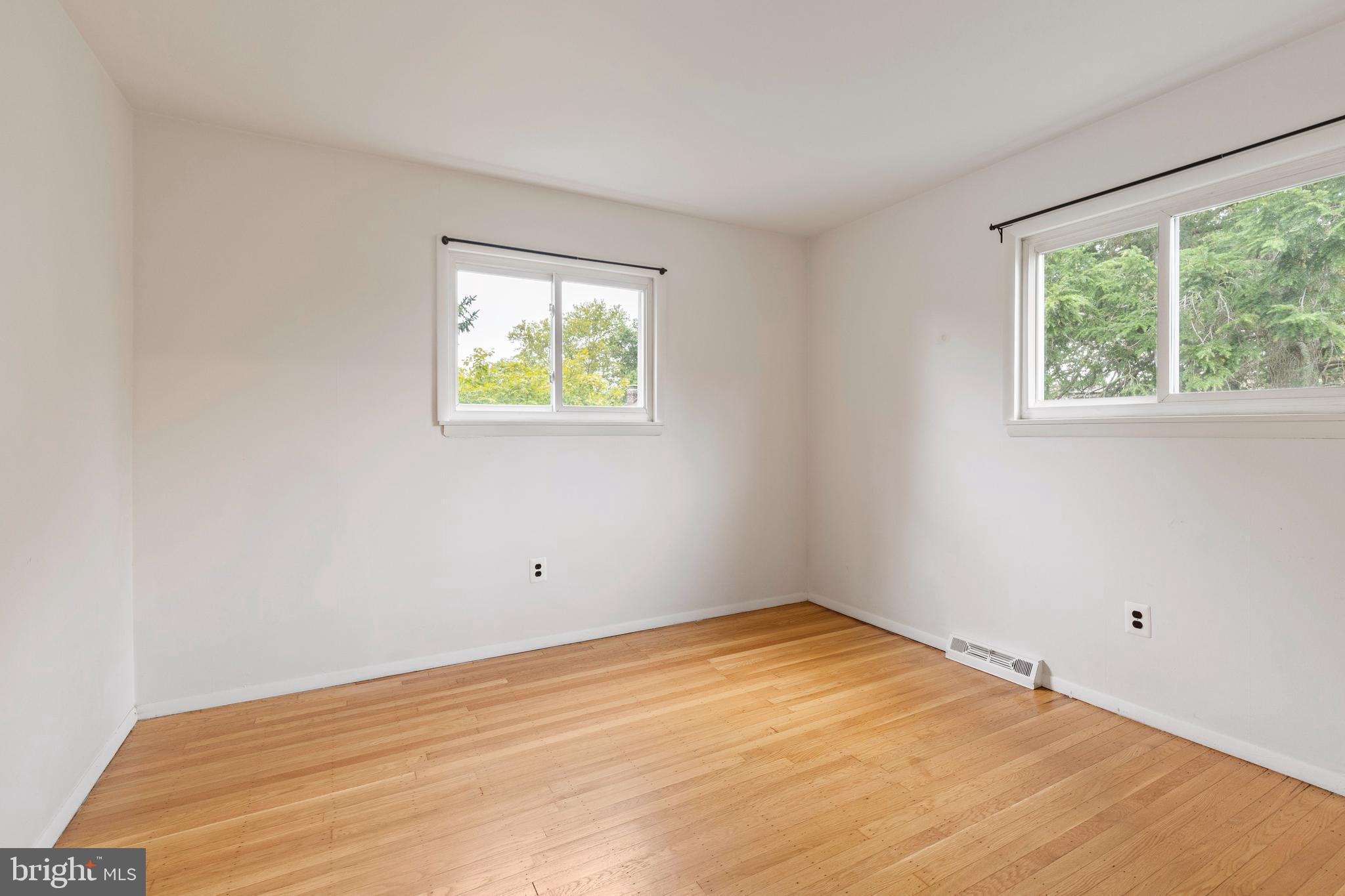 209 HILLSIDE AVENUE