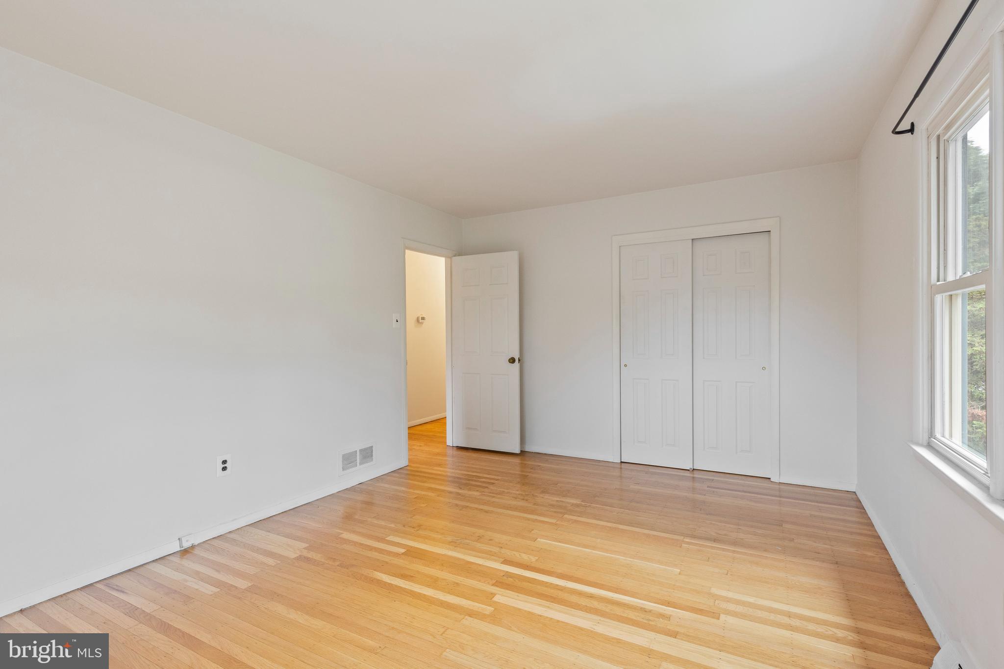 209 HILLSIDE AVENUE