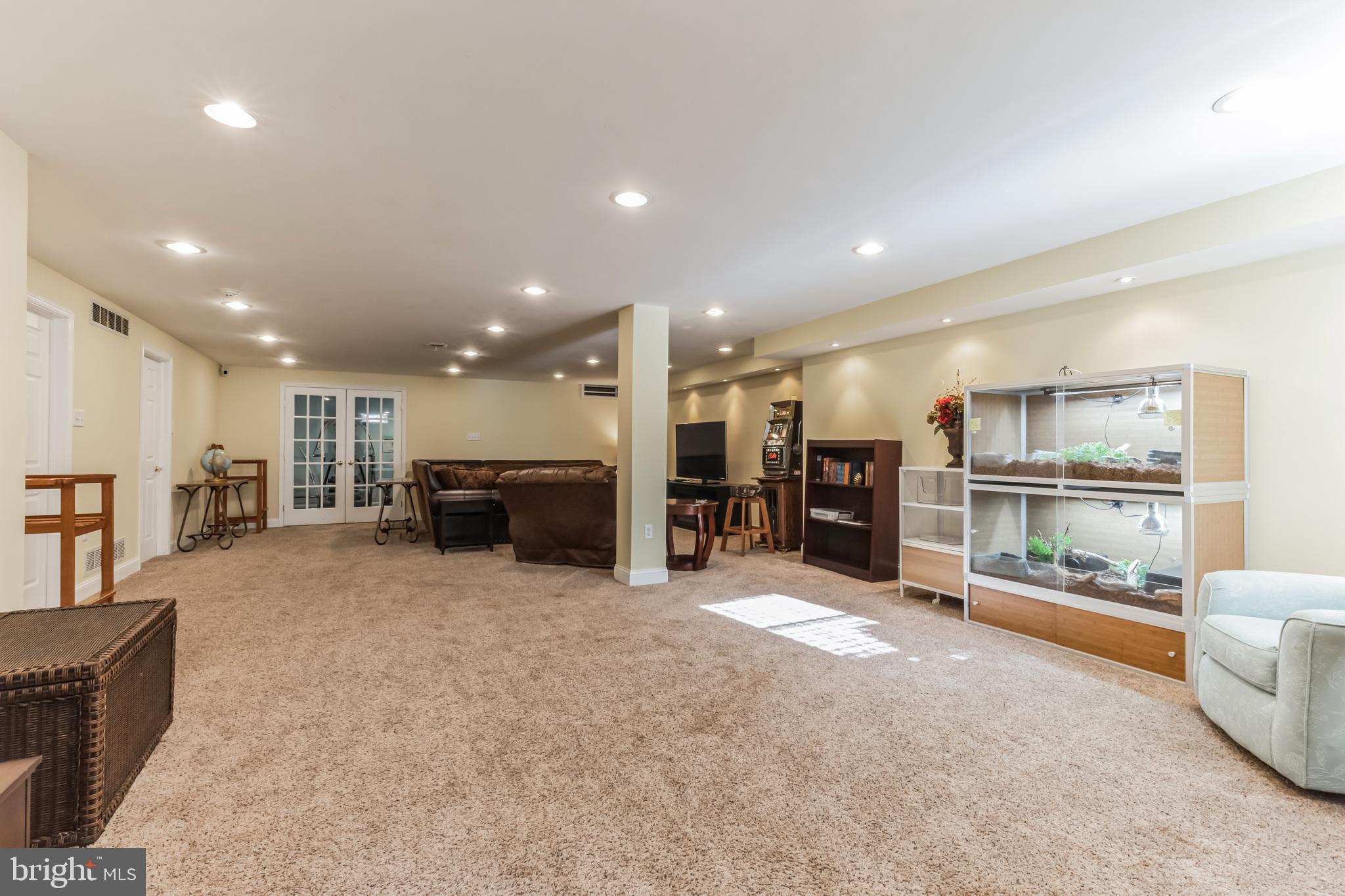 332 SUN VALLEY DRIVE