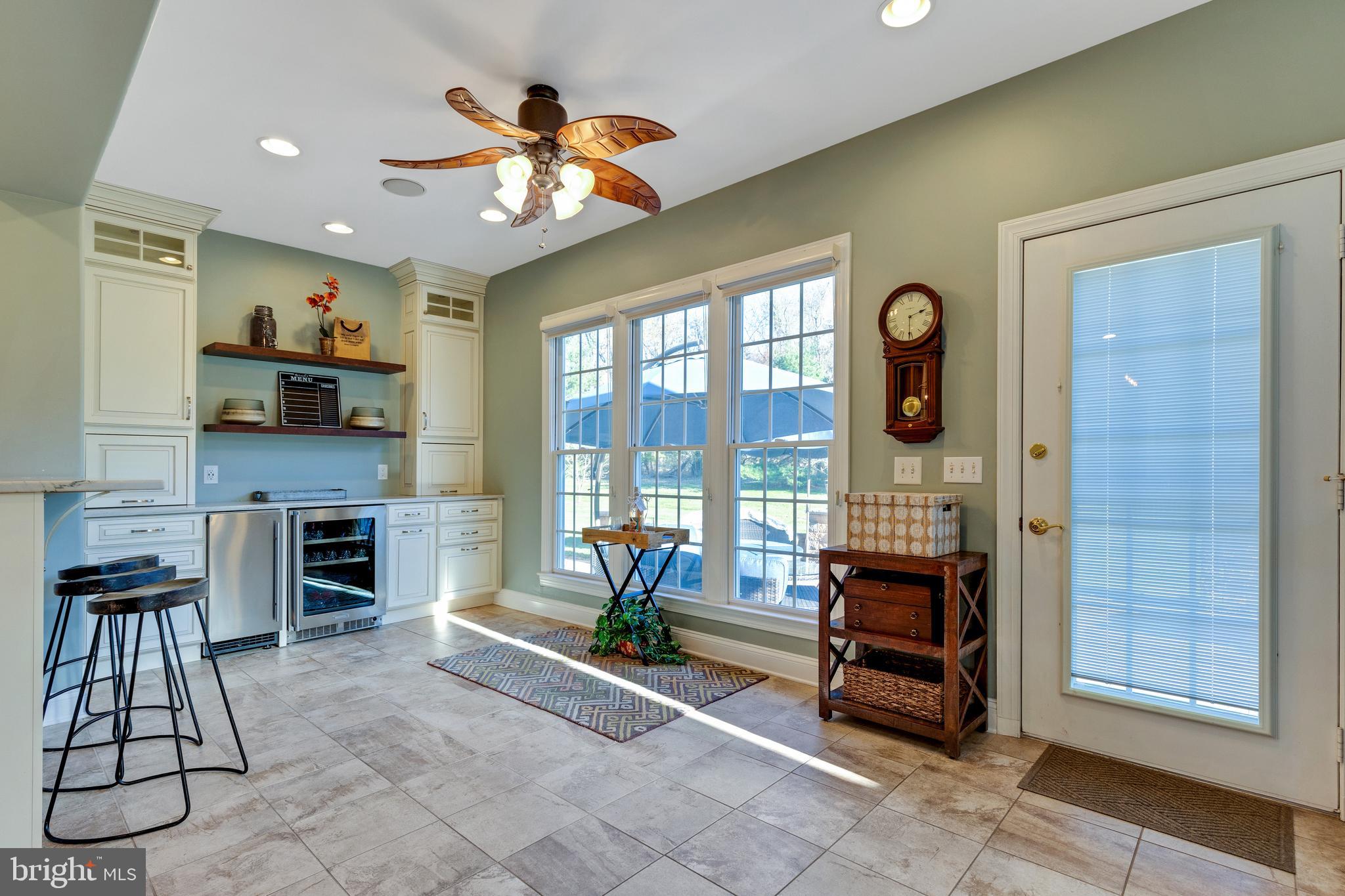 332 SUN VALLEY DRIVE