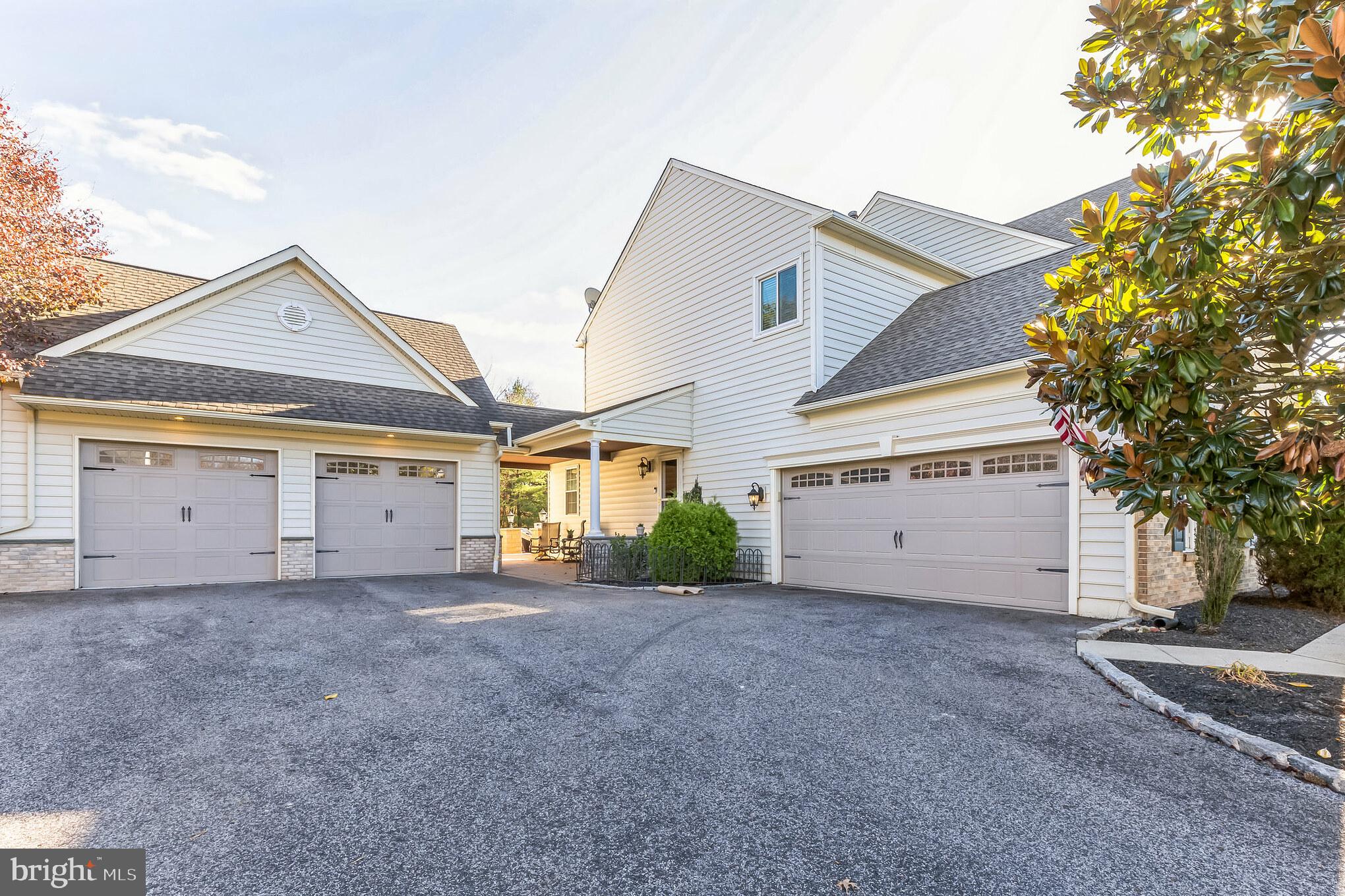 332 SUN VALLEY DRIVE