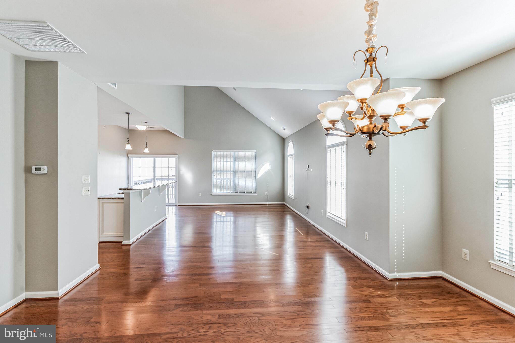 107 LINCOLN DRIVE 233