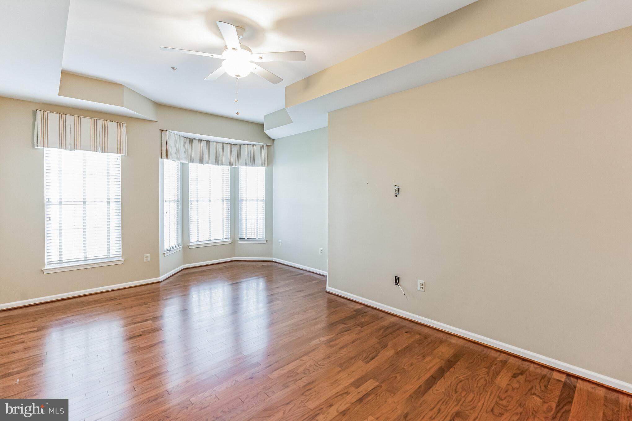 107 LINCOLN DRIVE 233
