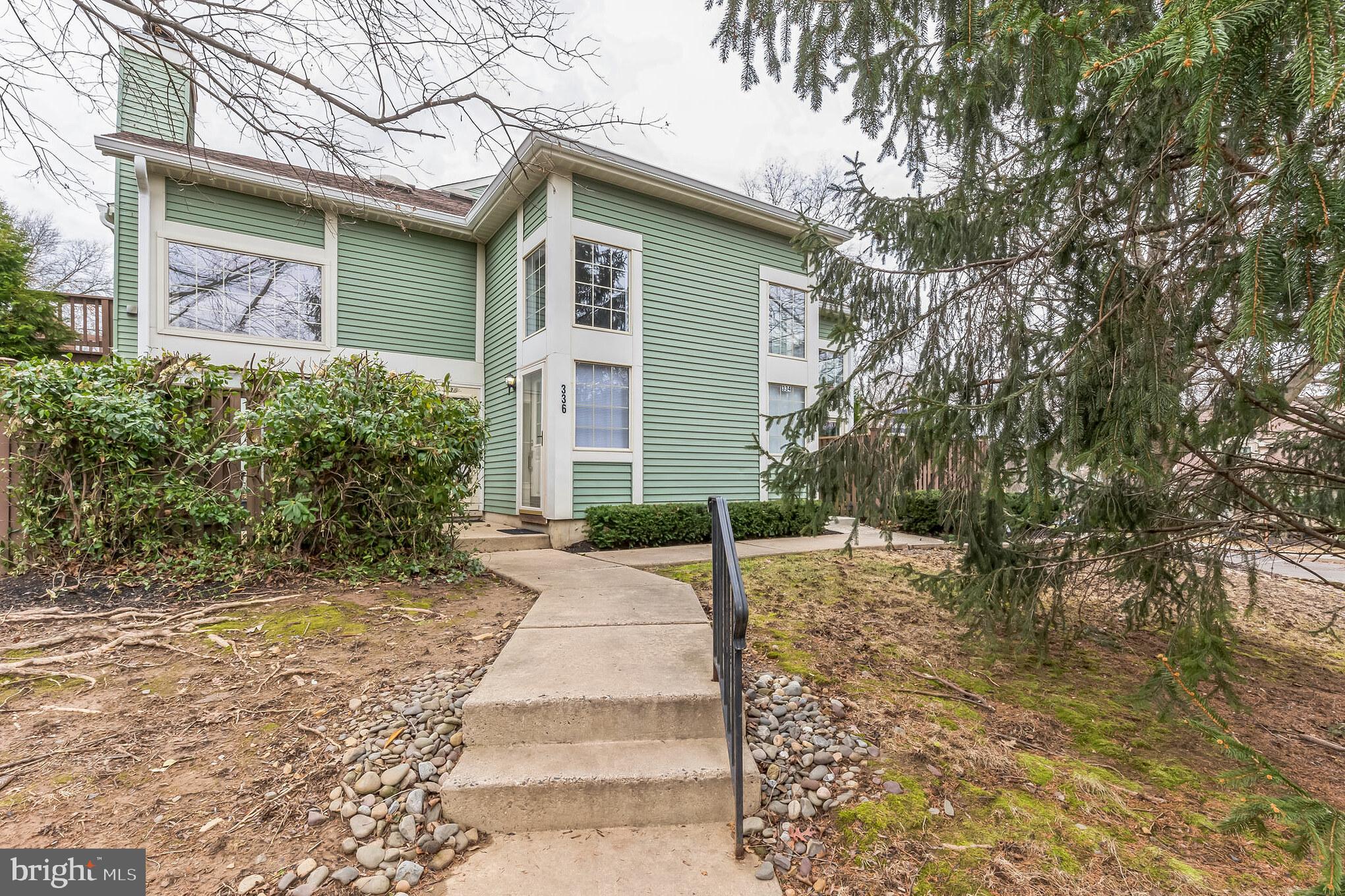 334 GREEN MEADOW LANE