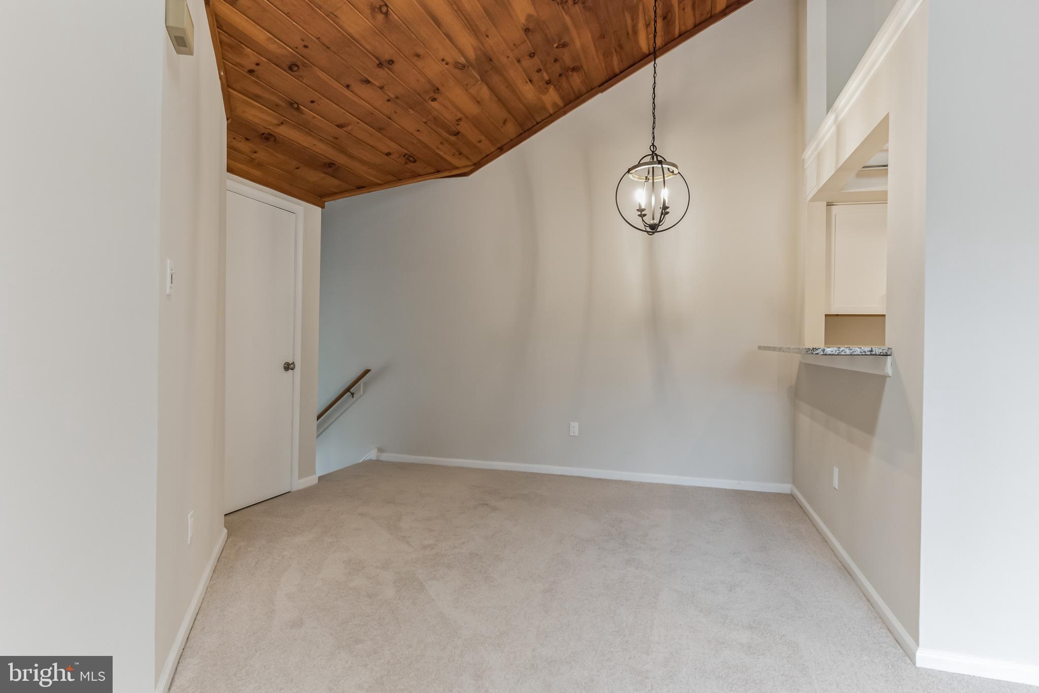 334 GREEN MEADOW LANE