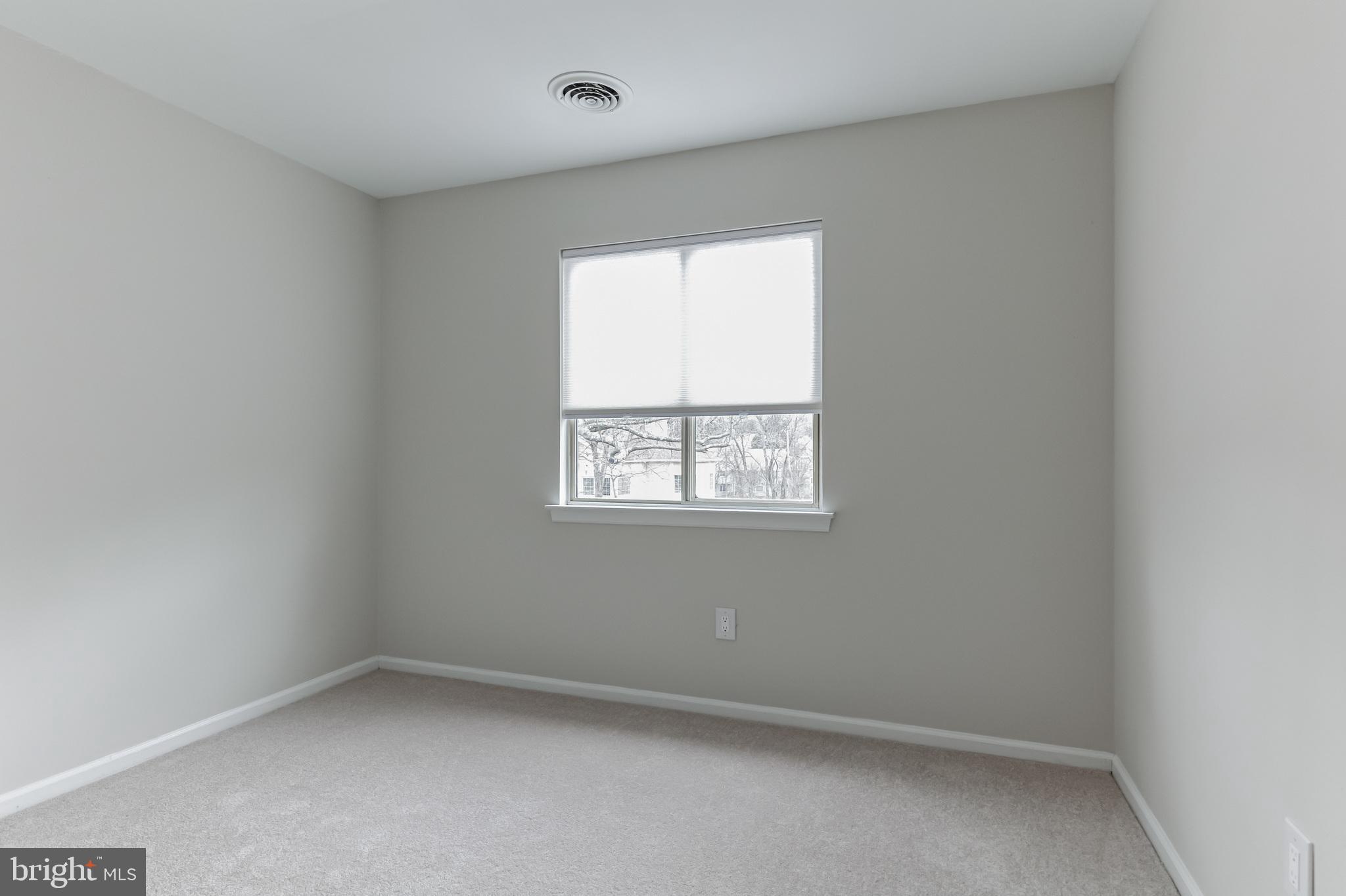 334 GREEN MEADOW LANE