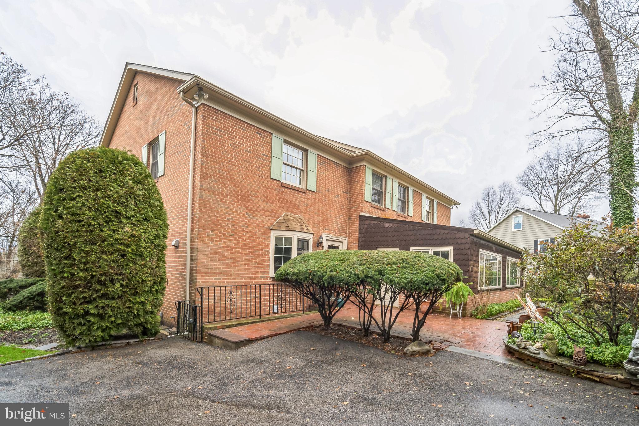 509 APPLEWOOD DRIVE