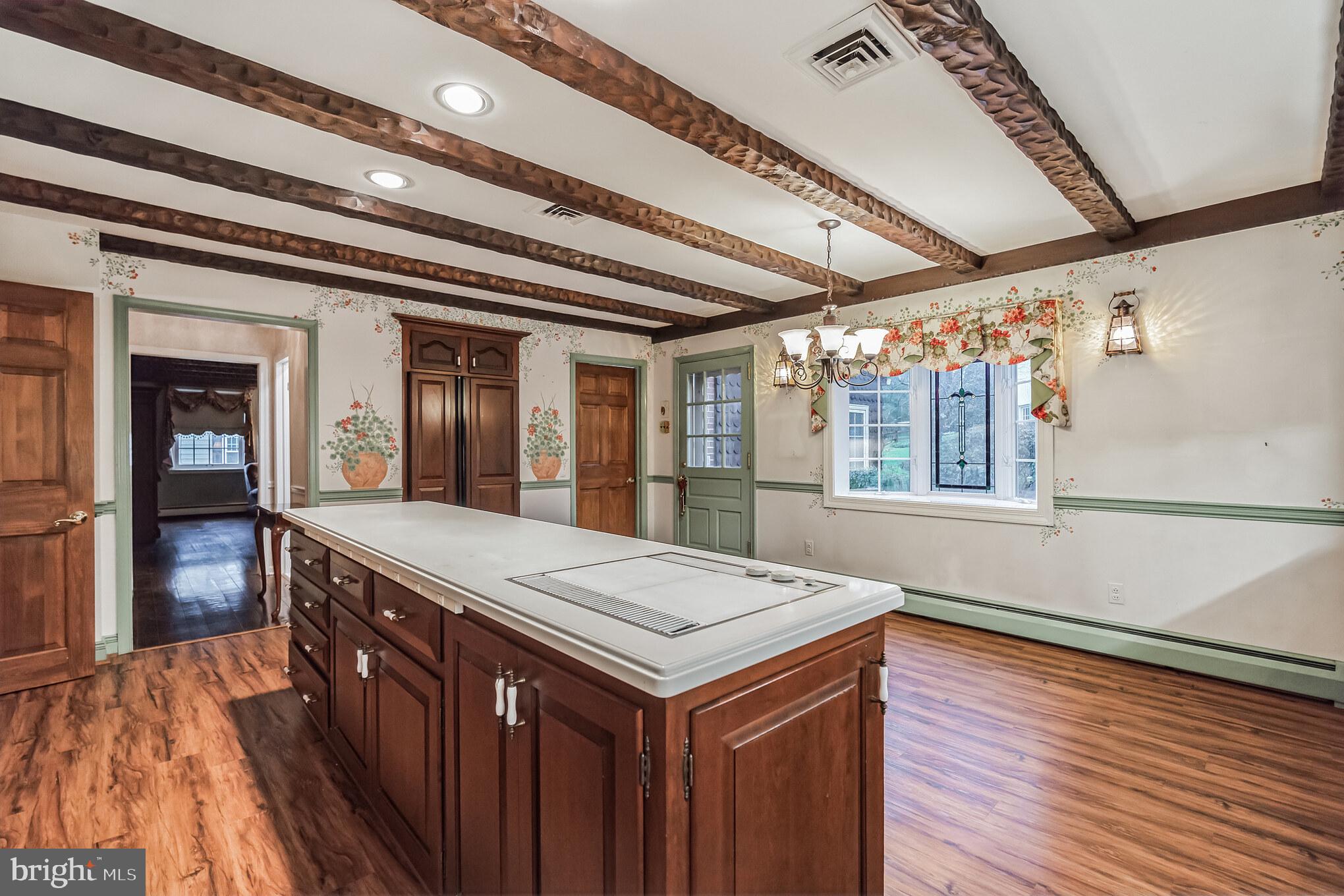 509 APPLEWOOD DRIVE