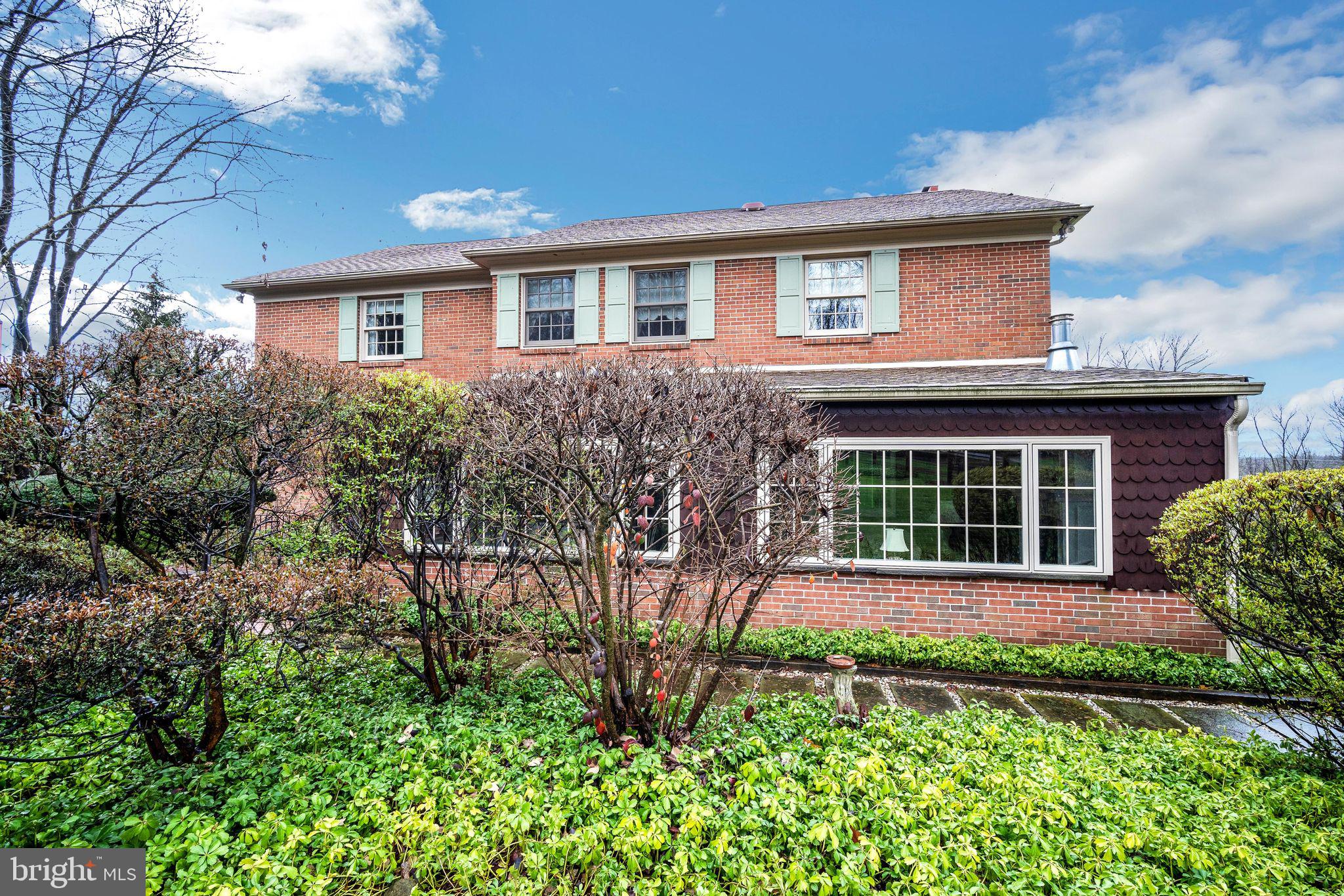 509 APPLEWOOD DRIVE