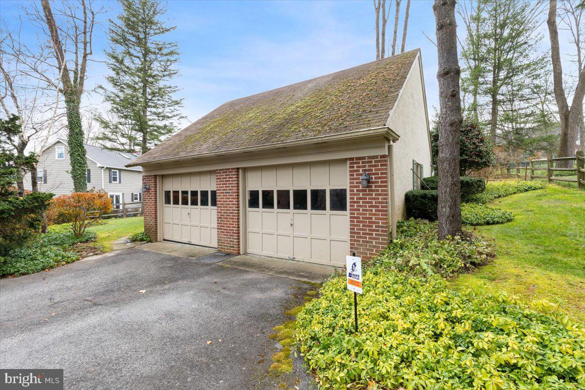 509 APPLEWOOD DRIVE