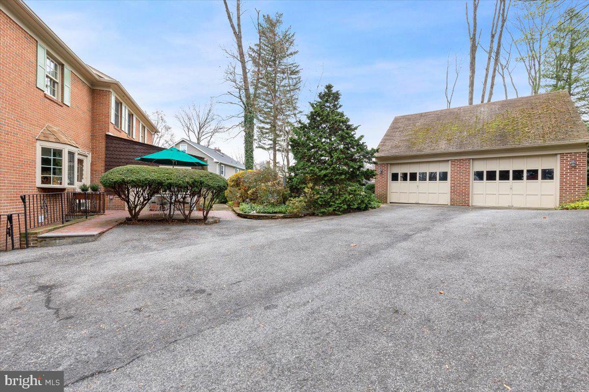 509 APPLEWOOD DRIVE