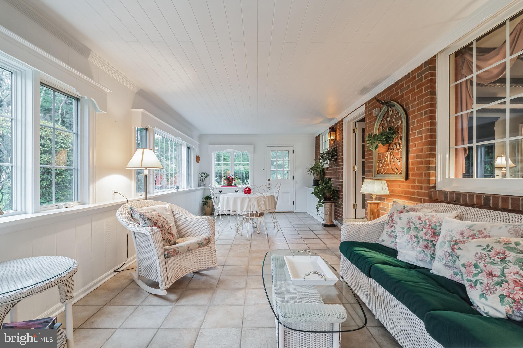 509 APPLEWOOD DRIVE