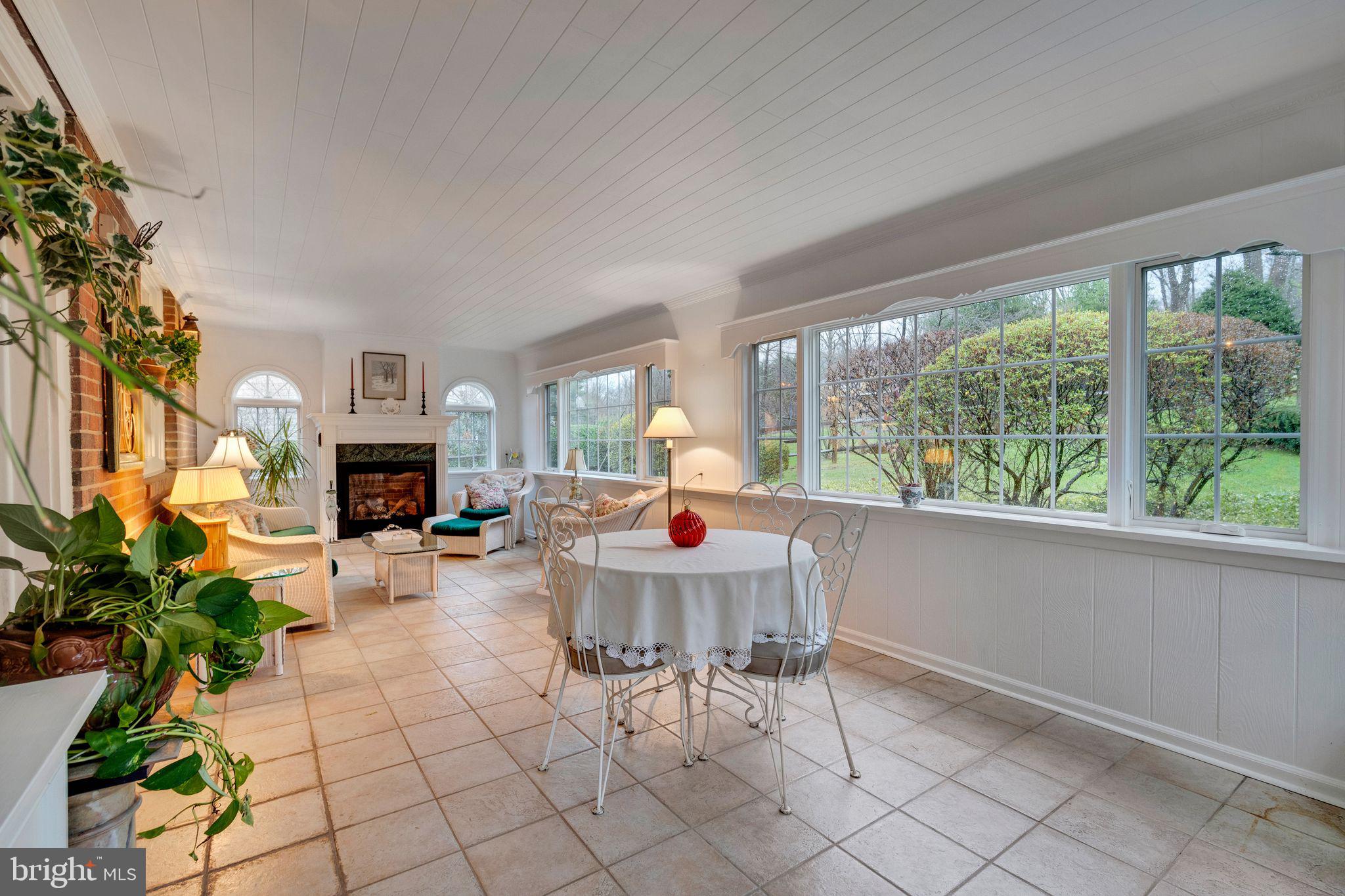 509 APPLEWOOD DRIVE