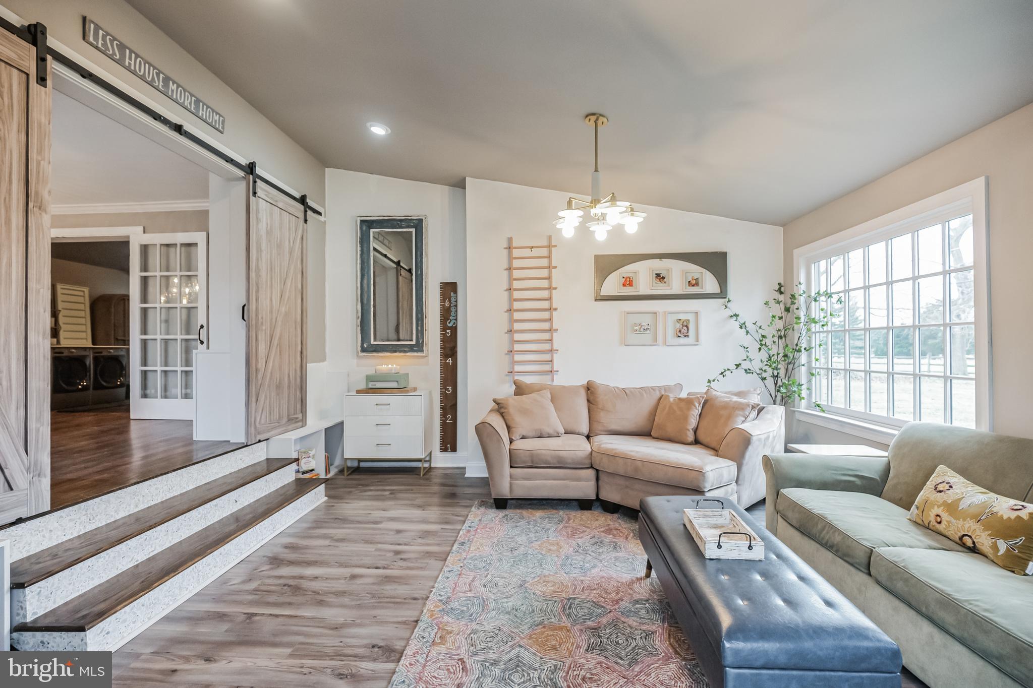 826 S FAIRWAY ROAD