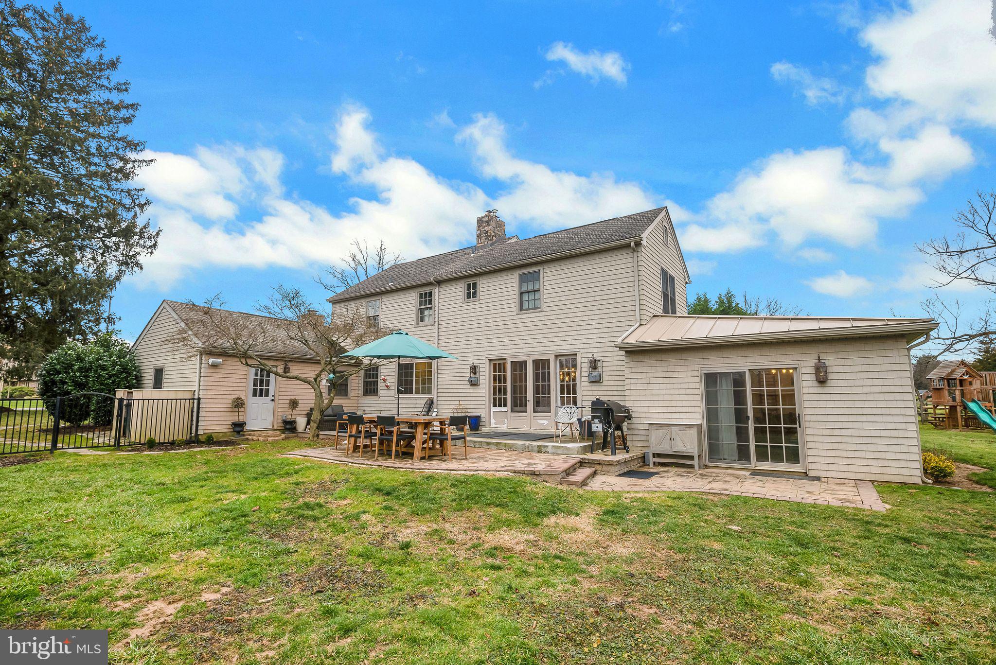 826 S FAIRWAY ROAD