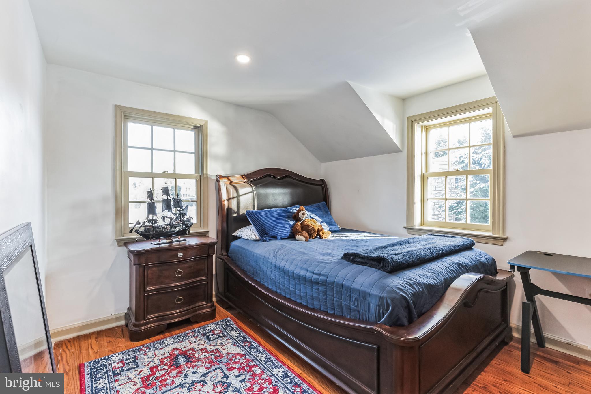 826 S FAIRWAY ROAD