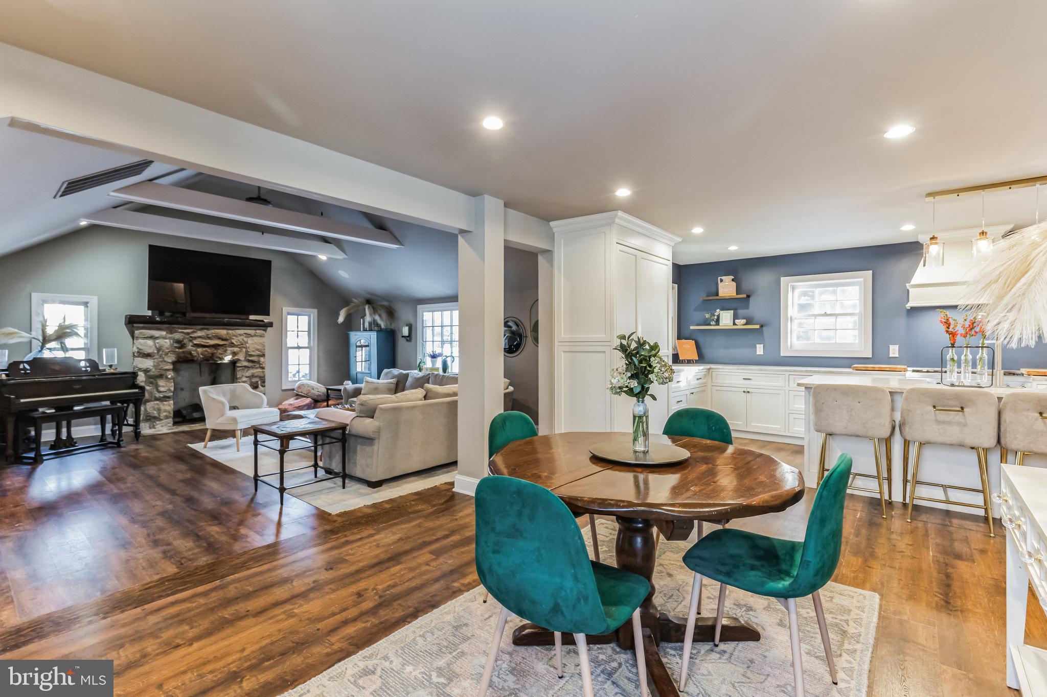 826 S FAIRWAY ROAD