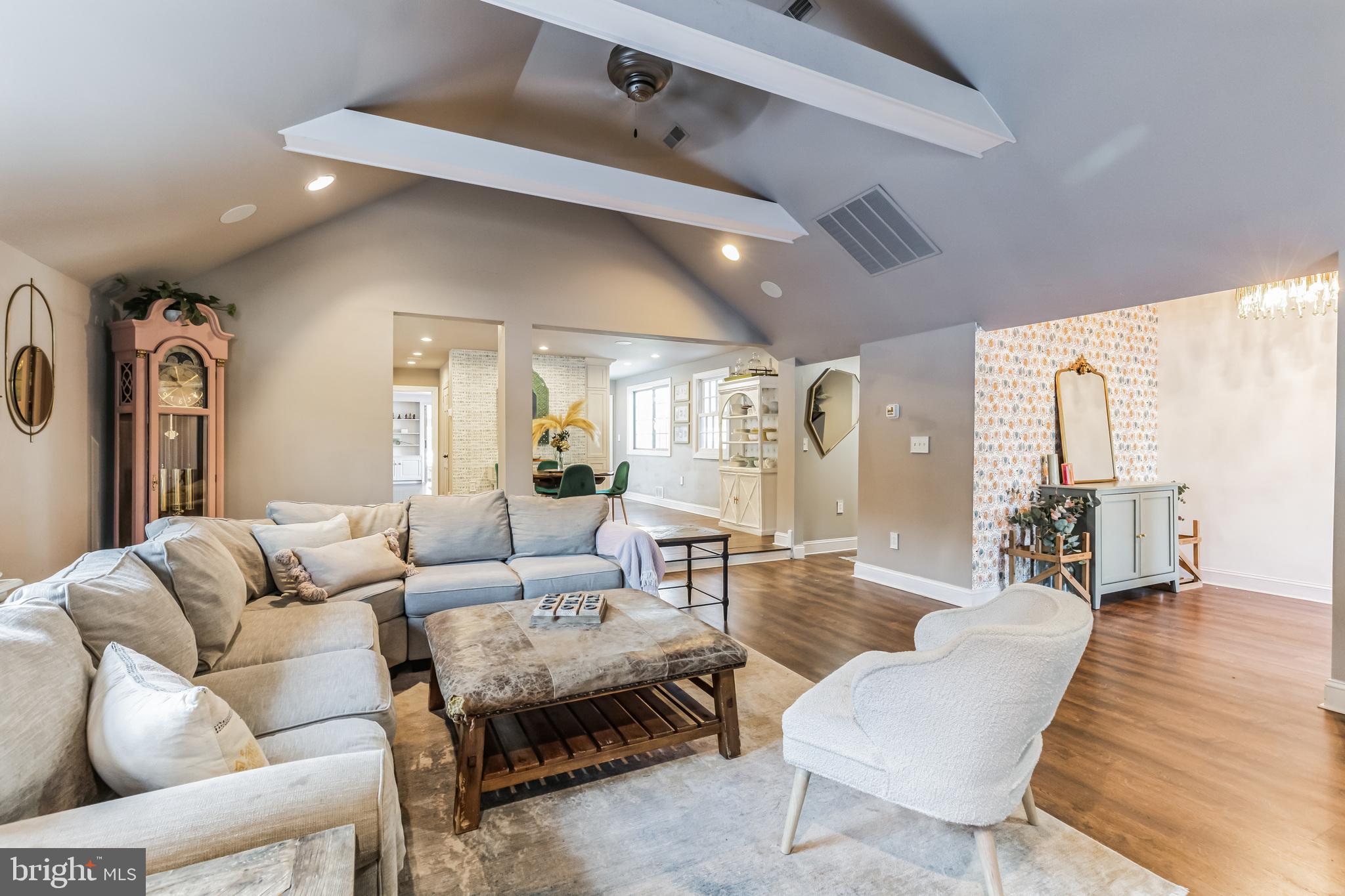 826 S FAIRWAY ROAD