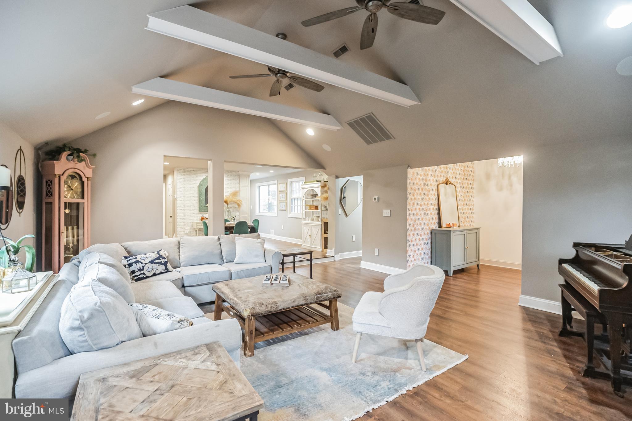 826 S FAIRWAY ROAD